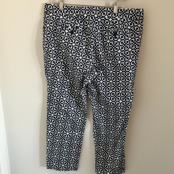 Laundry Shelli Segal Women's Size 12 Cropped Pants Blue White Geometric Stretch - Picture 2 of 5